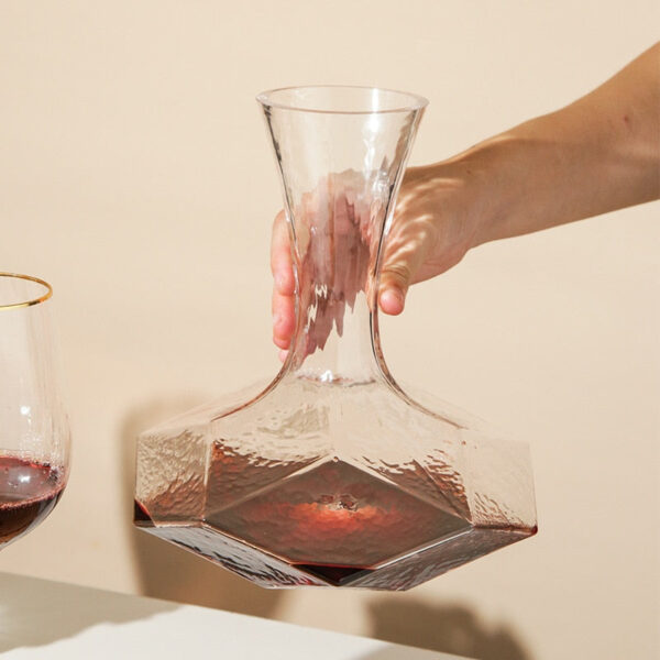 mamure Geometric Wine Decanter – Modern Crystal Glass Carafe for Stylish Wine Serving - Image 5