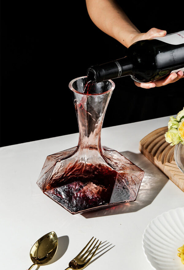 mamure Geometric Wine Decanter – Modern Crystal Glass Carafe for Stylish Wine Serving - Image 8